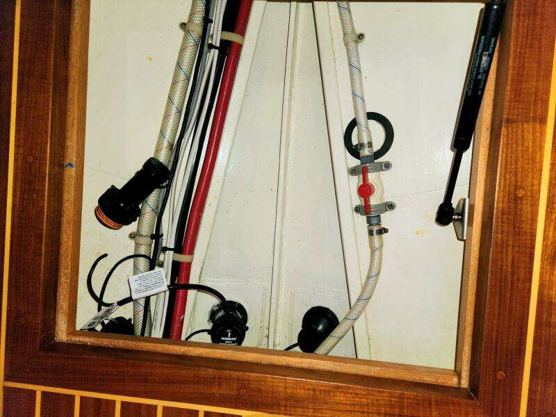 Delphina 55ft Waterline Yacht For Sale