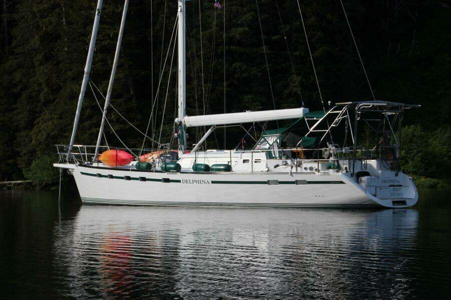 Delphina 55ft Waterline Yacht For Sale