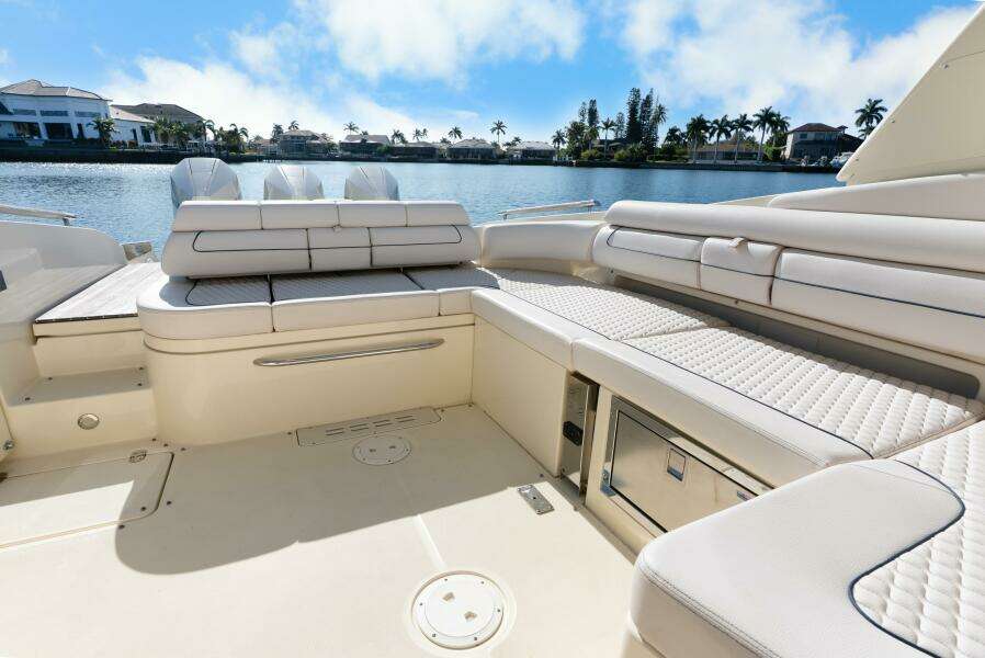 35ft Chris Craft Yacht For Sale