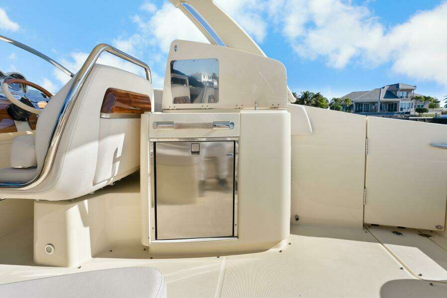 35ft Chris Craft Yacht For Sale