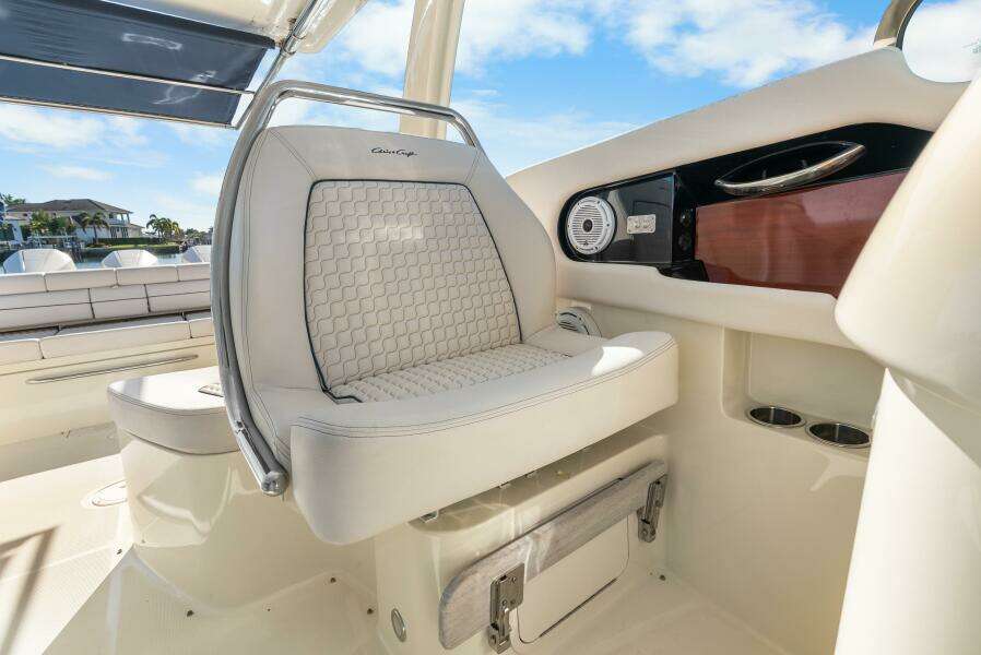 35ft Chris Craft Yacht For Sale