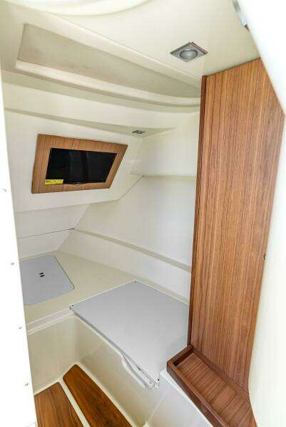 35ft Chris Craft Yacht For Sale