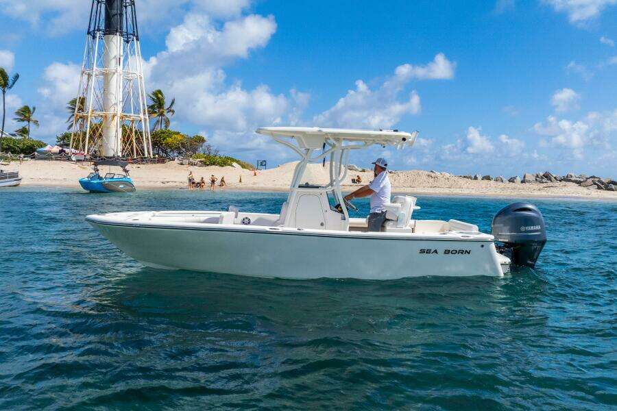 22ft Sea Born Yacht For Sale