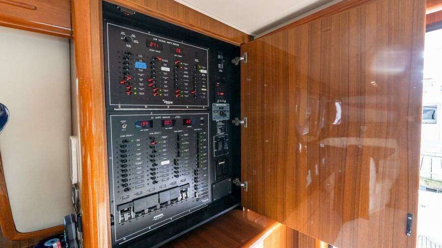 FIVE SEAS 64ft Viking Yacht For Sale