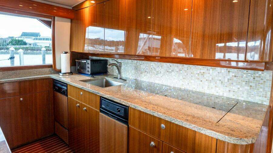 FIVE SEAS 64ft Viking Yacht For Sale