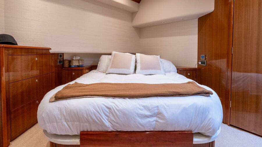 FIVE SEAS 64ft Viking Yacht For Sale