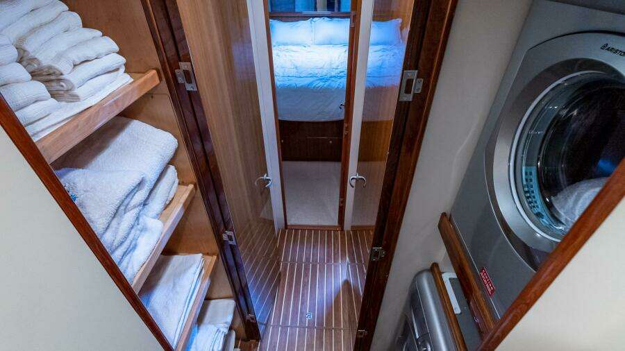 FIVE SEAS 64ft Viking Yacht For Sale