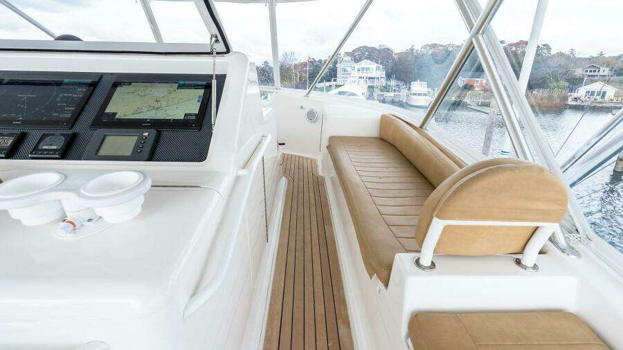 FIVE SEAS 64ft Viking Yacht For Sale