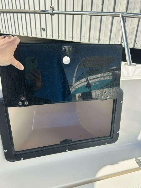 19' 2001 Key West 1900 Sportsman