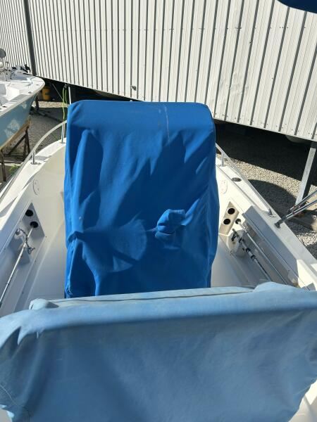 19' 2001 Key West 1900 Sportsman