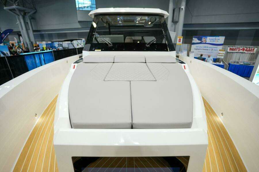 36ft De Antonio Yacht For Sale