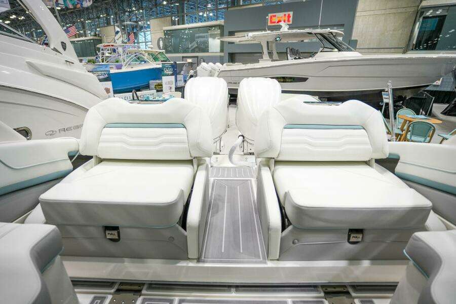 29ft Regal Yacht For Sale