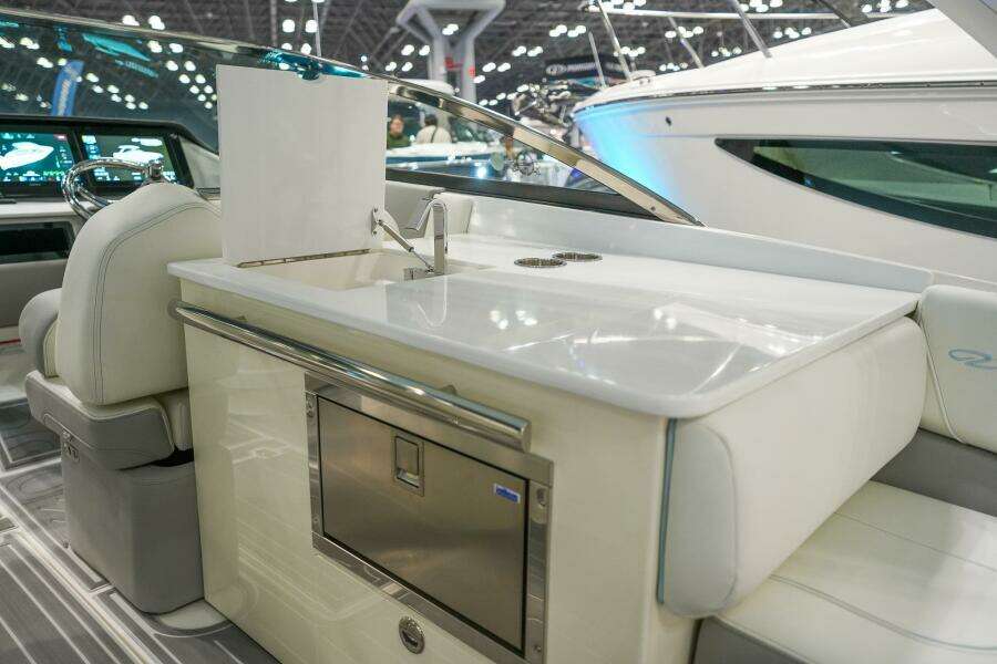 29ft Regal Yacht For Sale