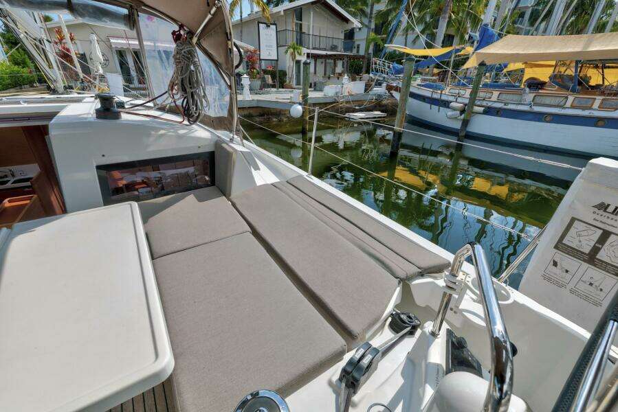 Dantari 44ft Jeanneau Yacht For Sale