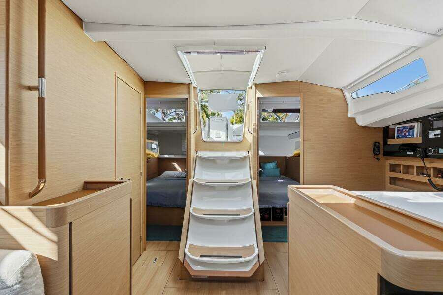 Dantari 44ft Jeanneau Yacht For Sale