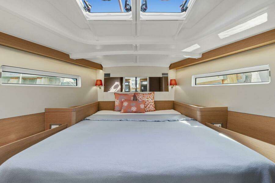 Dantari 44ft Jeanneau Yacht For Sale