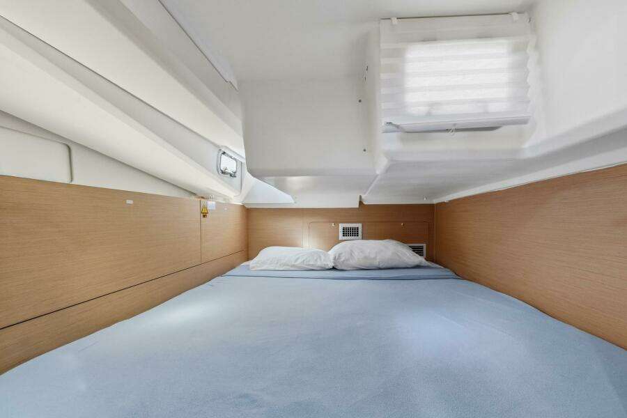 Dantari 44ft Jeanneau Yacht For Sale