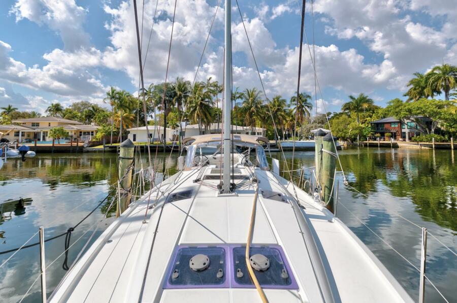 44' 2021 Jeanneau 440