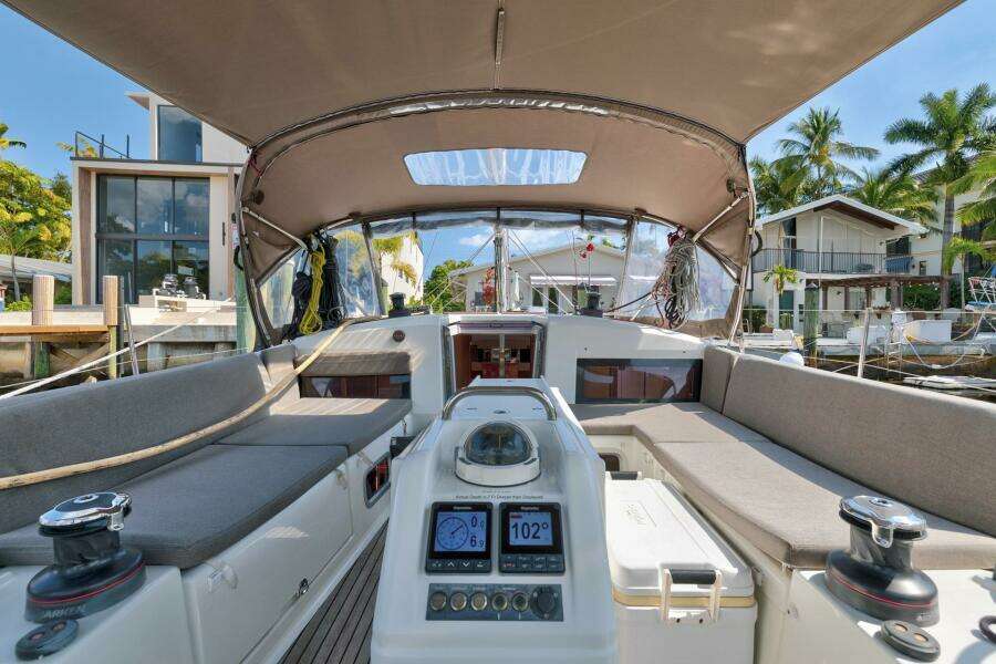 Dantari 44ft Jeanneau Yacht For Sale