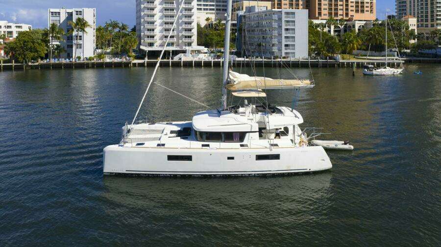 Rhapsody 52ft Lagoon Yacht For Sale