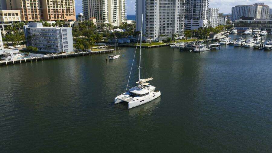 Rhapsody 52ft Lagoon Yacht For Sale