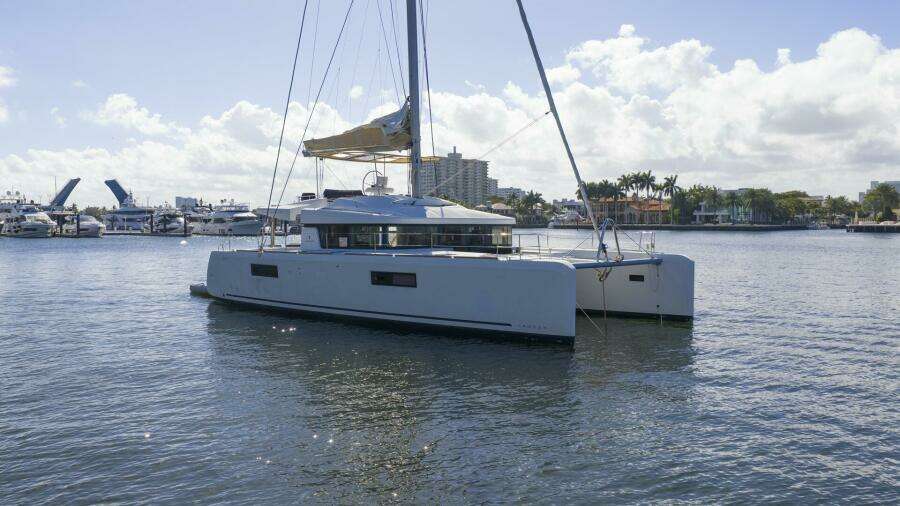 Rhapsody 52ft Lagoon Yacht For Sale
