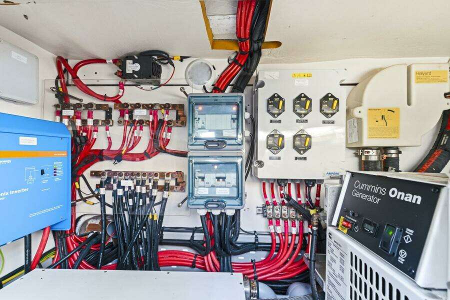 Rhapsody 52ft Lagoon Yacht For Sale