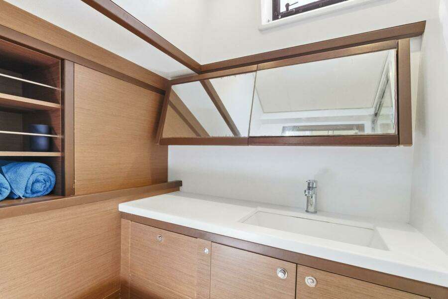 Rhapsody 52ft Lagoon Yacht For Sale