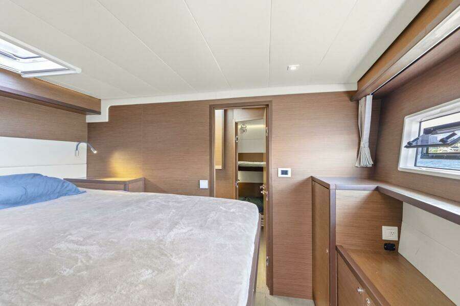 Rhapsody 52ft Lagoon Yacht For Sale