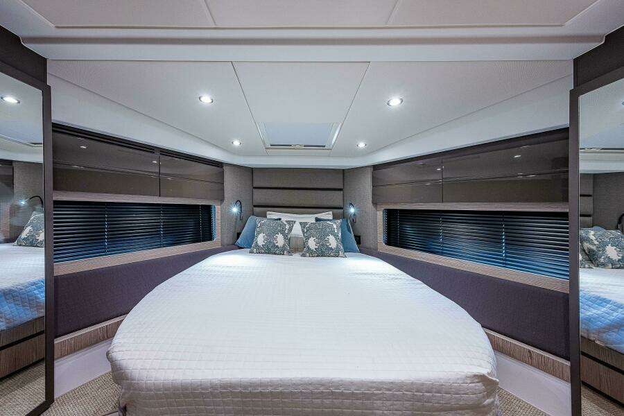 45ft Azimut Yacht For Sale