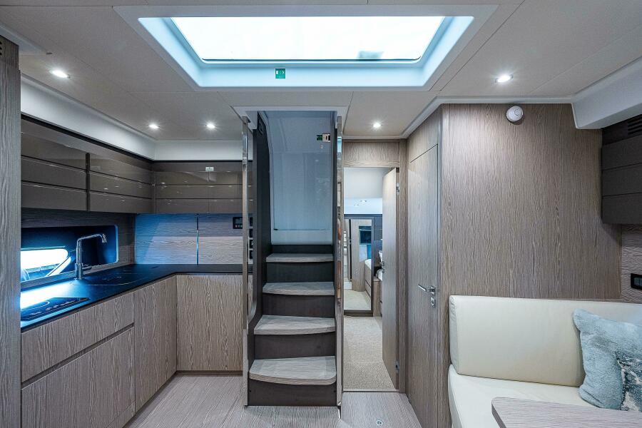 45' 2021 Azimut 45 Atlantis