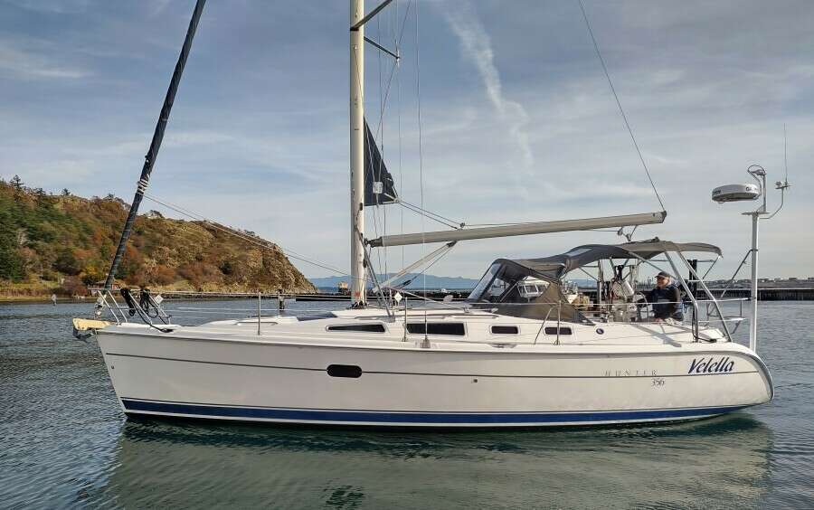 VELELLA 35ft Hunter Yacht For Sale
