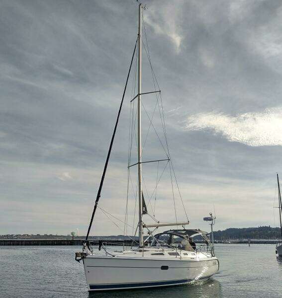 VELELLA 35ft Hunter Yacht For Sale