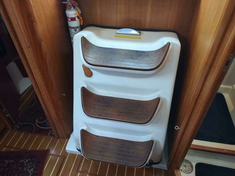 VELELLA 35ft Hunter Yacht For Sale