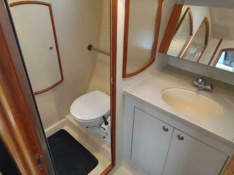 VELELLA 35ft Hunter Yacht For Sale