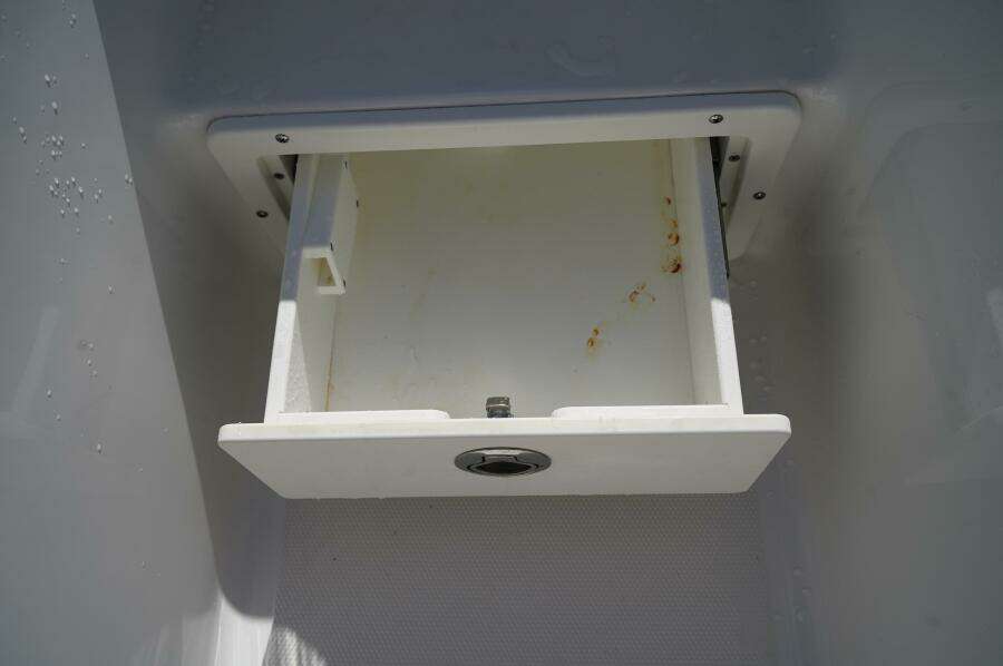 27ft Sea Hunt Yacht For Sale