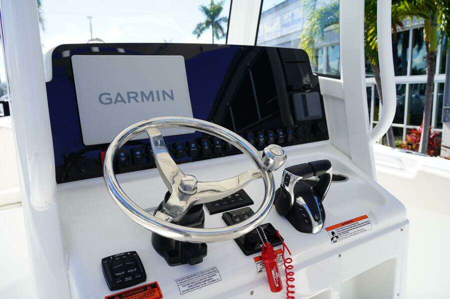 27ft Sea Hunt Yacht For Sale