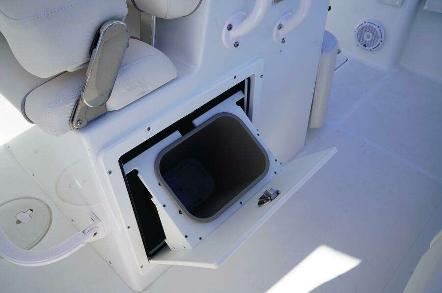 27ft Sea Hunt Yacht For Sale