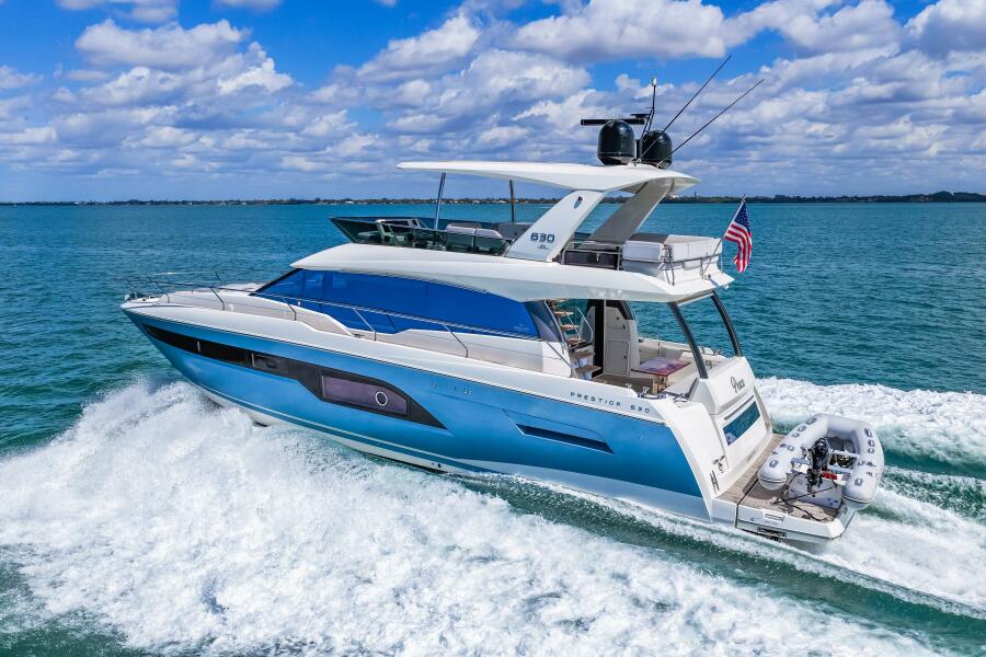63' 2019 Prestige 630 Flybridge