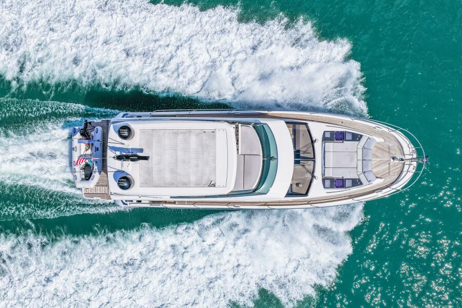 63' 2019 Prestige 630 Flybridge