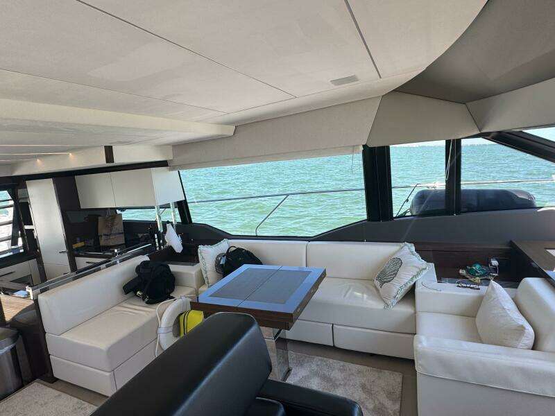 2019 Prestige 63 Flybridge 'Peace'