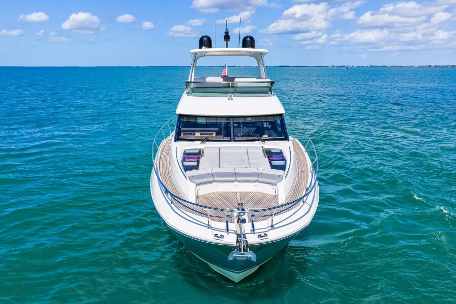63' 2019 Prestige 630 Flybridge