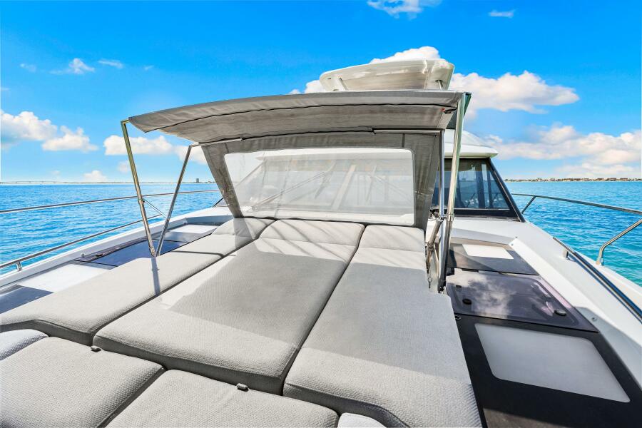 63' 2019 Prestige 630 Flybridge
