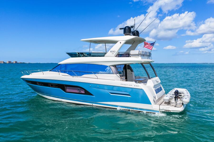 63' 2019 Prestige 630 Flybridge