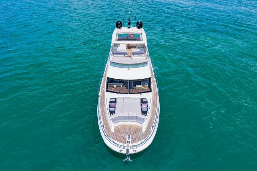 63' 2019 Prestige 630 Flybridge