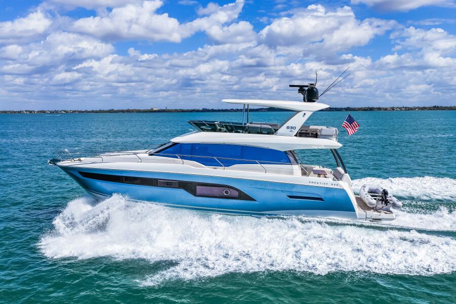 63' 2019 Prestige 630 Flybridge