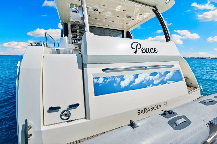 63' 2019 Prestige 630 Flybridge