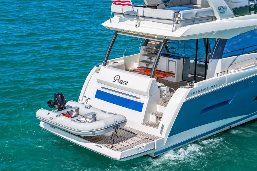 63' 2019 Prestige 630 Flybridge