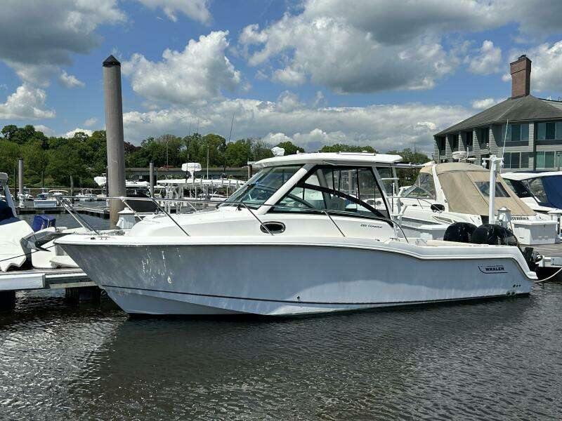 28ft Boston Whaler Yacht For Sale