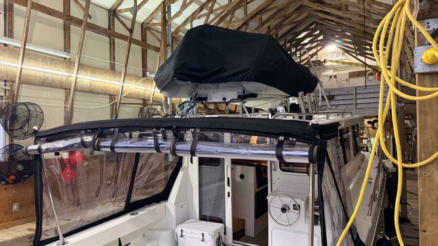 Kapalua 33ft Ocean Sport Yacht For Sale